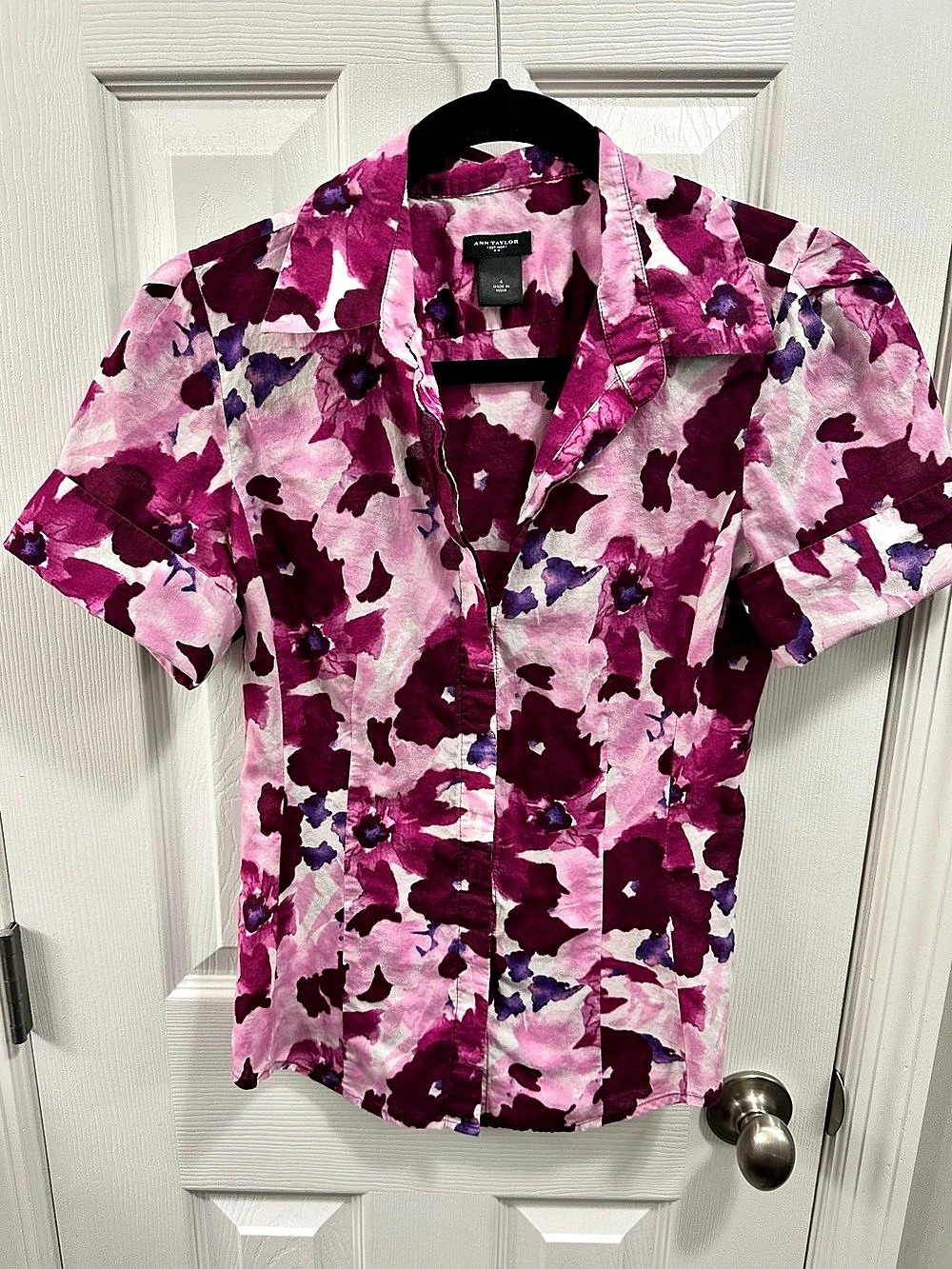 Ann Taylor Floral Button Up Shirt in Pink & Purple